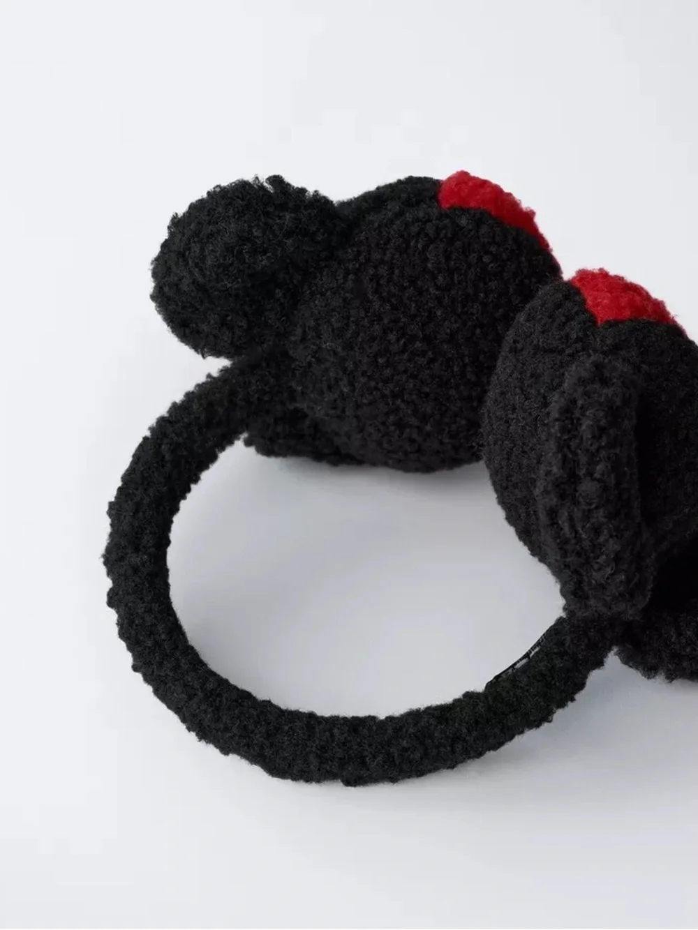 NWT Zara Kids SHEARLING MICKEY MOUSE  DISNEY EARMUFFS 6 - 14